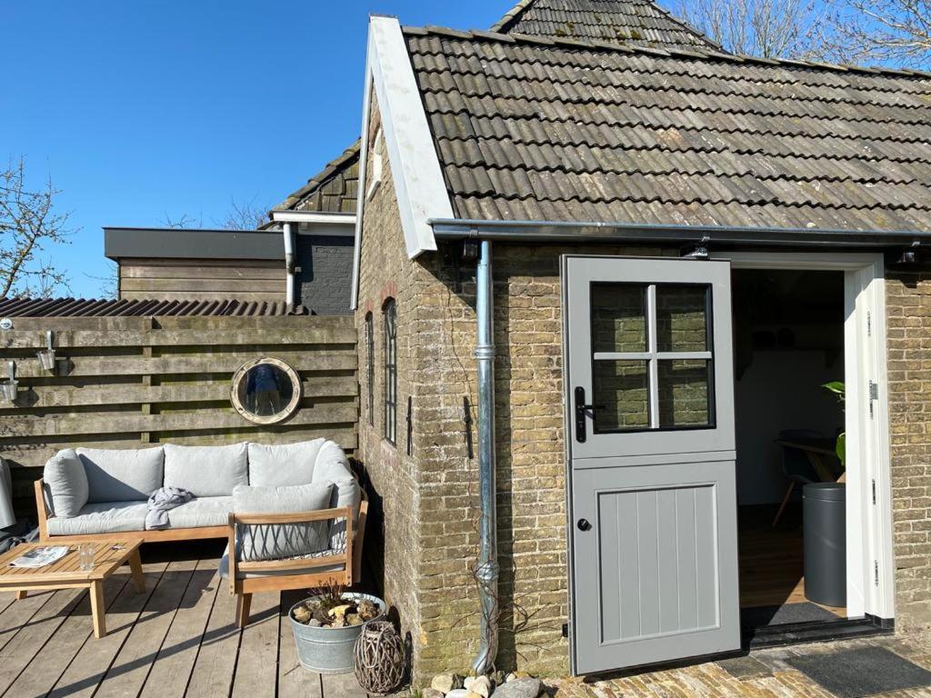 Vakantiehuis In Friesland Voor De Hele Familie Huns Exterior foto