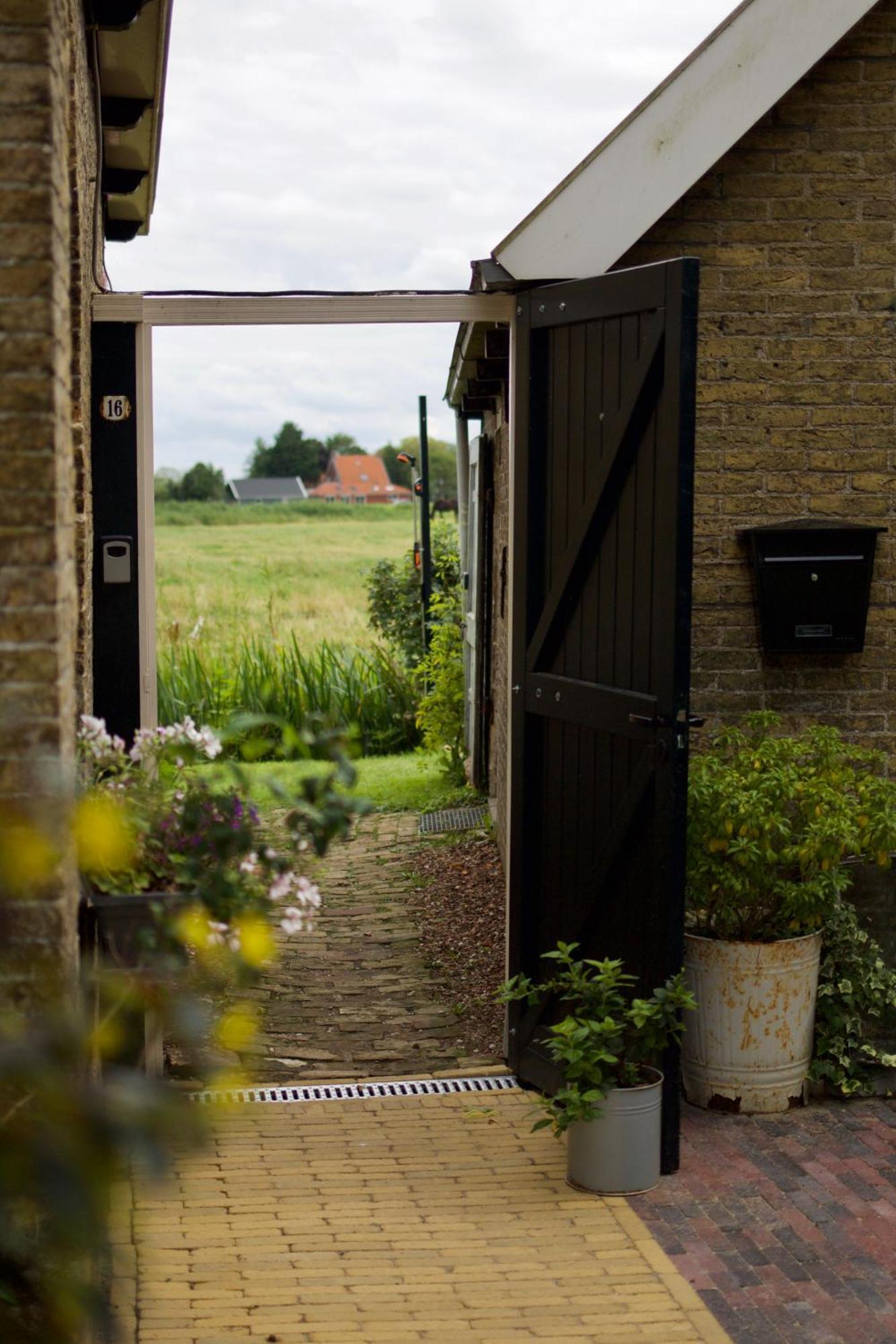 Vakantiehuis In Friesland Voor De Hele Familie Huns Exterior foto